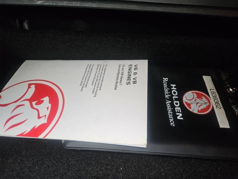 2012 Holden commodore veii sv6 manual ute 13.jpg